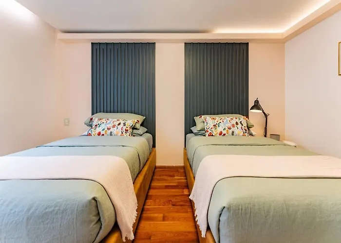 Stylish With Private Roof & Jacuzzi Apartamento *
