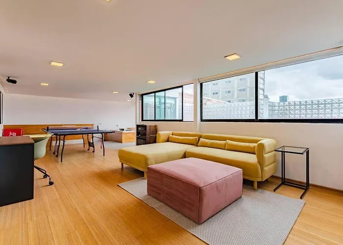 Stylish With Private Roof & Jacuzzi