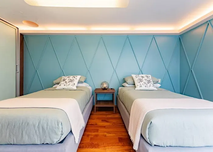 Stylish With Private Roof & Jacuzzi Apartamento